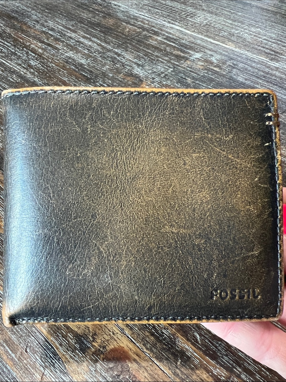 Fossil Brown Leather Bifold Wallet with Contrast Stitching